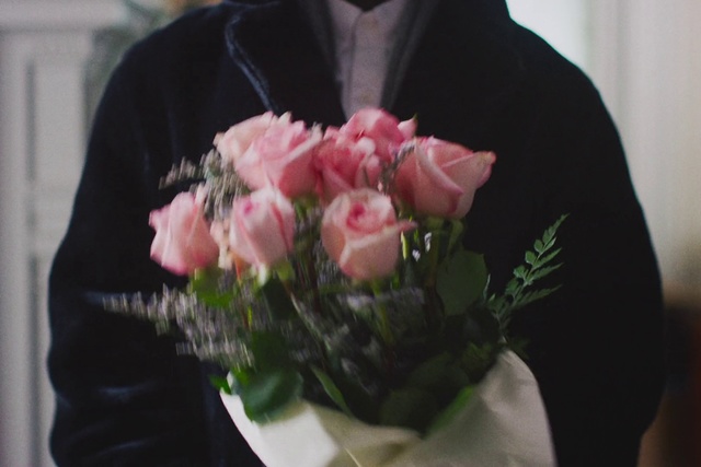 Video Reference: Pink, Flower, Floristry, Bouquet, Flower Arranging, Rose, Floral design, Garden roses, Rose family, Plant
