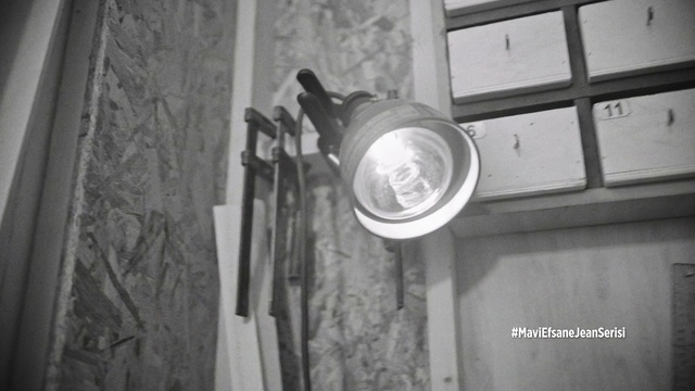 Video Reference: Light, Wall, Monochrome, Black-and-white, Room, Monochrome photography, Photography, Window, Style, Still life photography