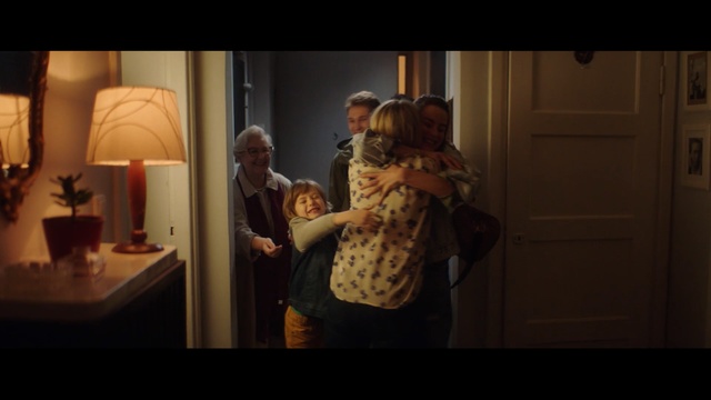 Video Reference: Photograph, Snapshot, Fun, Room, Photography, Child