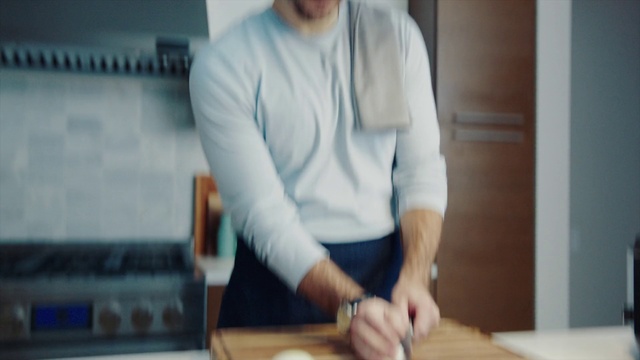 Video Reference: Arm, Hand, Room, Cooking, Food, Cook, Cuisine