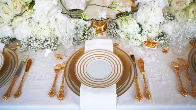 Video Reference: Table, Plate, Linens, Textile, Dishware, Tableware, Tablecloth, Flower, Floral design