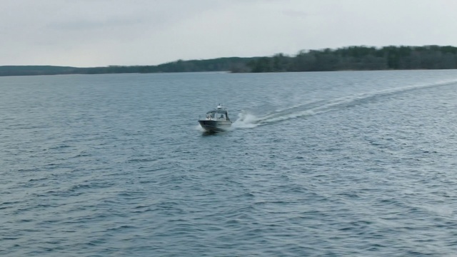 Video Reference: Water transportation, Vehicle, Boat, Water, Boating, Speedboat, Lake, Calm, Reservoir, Recreation