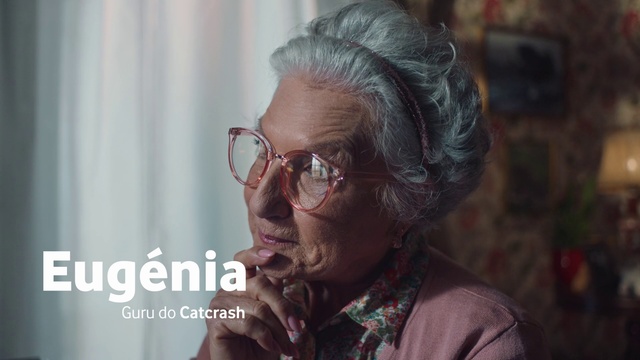 Video Reference: Eyewear, Glasses, Human, Vision care, Sunglasses, Photography, Smile, Ear