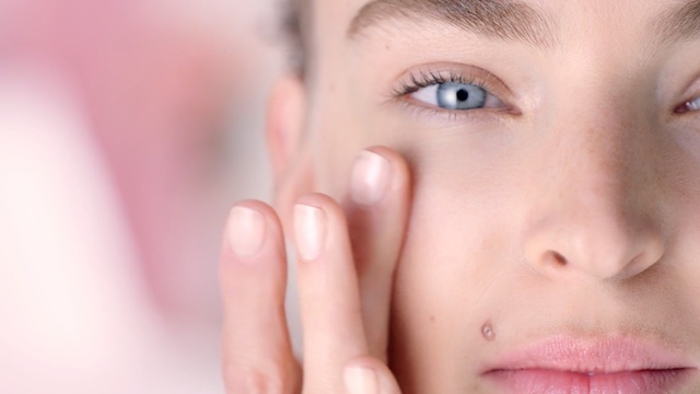 Video Reference: eyebrow, face, skin, cheek, lip, nose, chin, eyelash, beauty, forehead