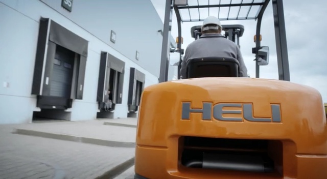 Video Reference: Vehicle, Transport, Car, Automotive design, Automotive exterior, Photography, Commercial vehicle, Compact car, Wheel, Person