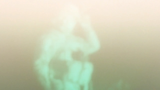 Video Reference: Atmospheric phenomenon, Atmosphere, Smoke, Sky, Cloud, Macro photography, Sunlight, Haze, Photography