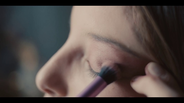 Video Reference: Eyebrow, Face, Eye, Eyelash, Eye shadow, Nose, Skin, Cheek, Close-up, Beauty