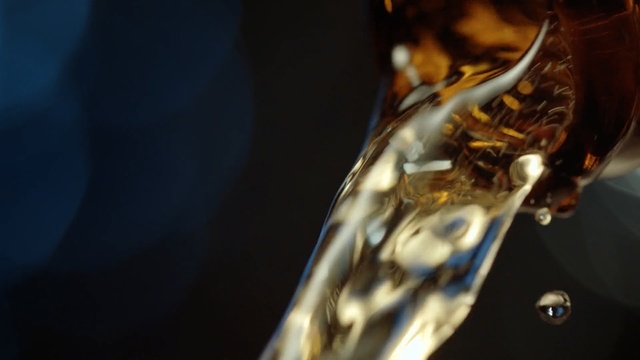 Video Reference: Water, Close-up, Glass, Macro photography, Reflection, Photography, Transparent material, Liquid, Metal
