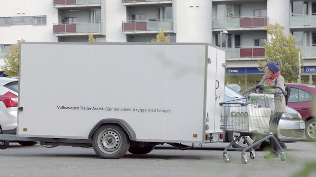 Video Reference: Transport, Vehicle, Trailer, Cargo, Automotive exterior, Car, Travel trailer, Truck, Automotive wheel system, Auto part