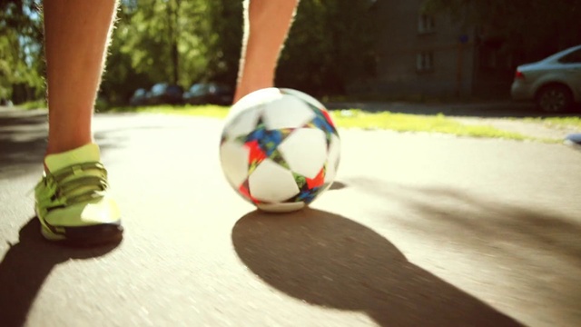 Video Reference: Soccer ball, Ball, Football, Play, Soccer, Fun, Hand, Sports equipment, Finger, Ball