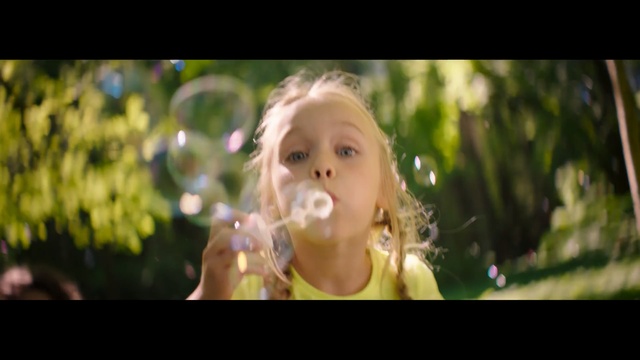 Video Reference: People in nature, Nature, Photograph, Water, Blond, Sunlight, Lady, Beauty, Backlighting, Fun