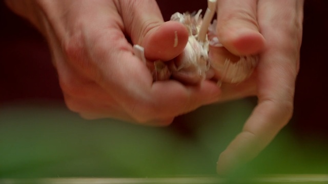 Video Reference: finger, hand, nail