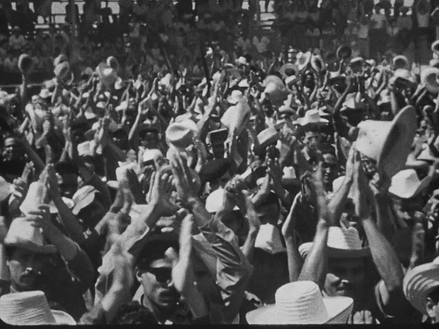 Video Reference: Black-and-white, Style, Crowd, Hat, Crew, Monochrome, Event, Monochrome photography, Team, Fan