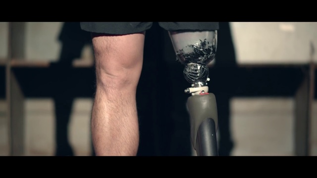 Video Reference: Arm, Human leg, Microphone, Wrist, Joint, Hand, Leg, Muscle, Photography, Finger