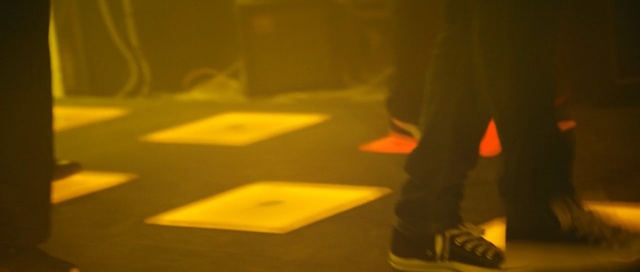 Video Reference: device, airfoil, spoiler, mouse, sand, electronic device