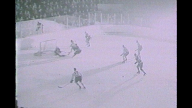 Video Reference: snow, geological phenomenon, winter, winter sport, ski equipment, winter storm, freezing, blizzard, ice, alpine skiing, Person