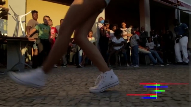 Video Reference: Dance, B-boy, Leg, Street dance, Snapshot, Footwear, Performing arts, Event, Performance art, Dancer