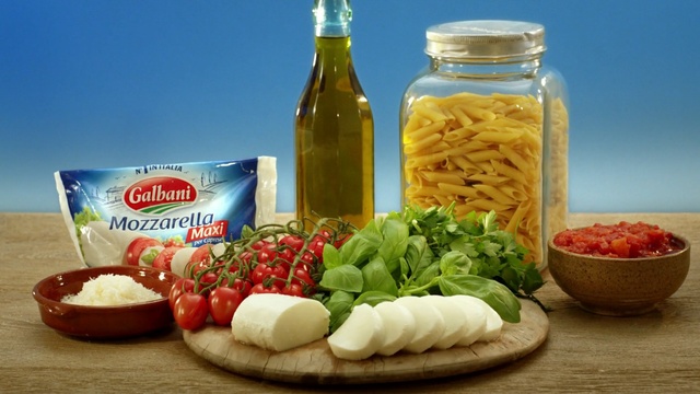 Video Reference: natural foods, food, dish, cuisine, vegetarian food, junk food, vegetable, condiment, diet food, ingredient, Person