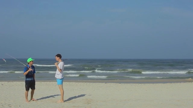 Video Reference: Beach, Vacation, Sea, Ocean, Shore, Coast, Sand, Fun, Sky, Tourism, Person