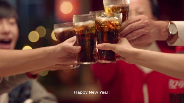 Video Reference: Drink, Alcohol, Alcoholic beverage, Liqueur, Beer, Distilled beverage, Cocktail, Hand, Beer cocktail, Wine