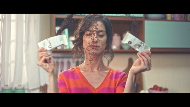 Video Reference: Face, Skin, Head, Selfie, Human, Photography, Hand, Cash, Person