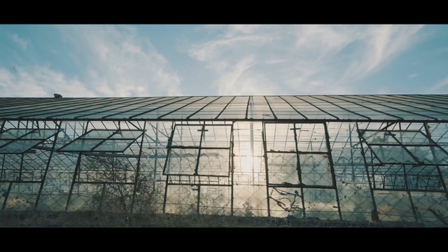 Video Reference: Architecture, Sky, Greenhouse, Daylighting, Photography, Window, Glass, Symmetry, Metal, Building