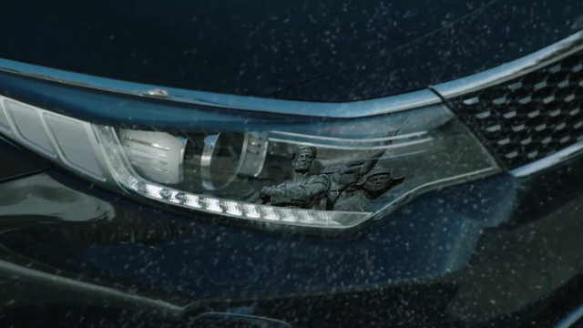 Video Reference: motor vehicle, grille, bumper, light, automotive lighting, mode of transport, automotive exterior, car, glass, automotive design