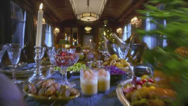 Video Reference: function hall, tableware, wine glass, stemware, restaurant, floristry, drinkware, banquet, centrepiece, ceremony