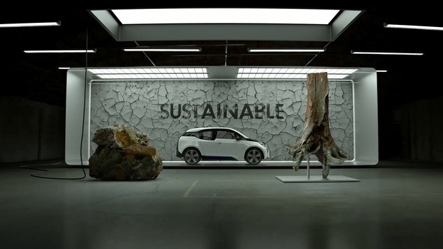 Video Reference: garage, car