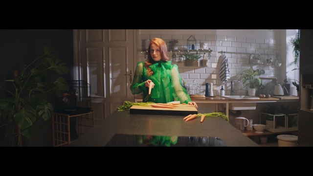 Video Reference: Green, Snapshot, Sitting, Screenshot, Art, Adaptation, Houseplant, Fictional character, Organism, Floral design