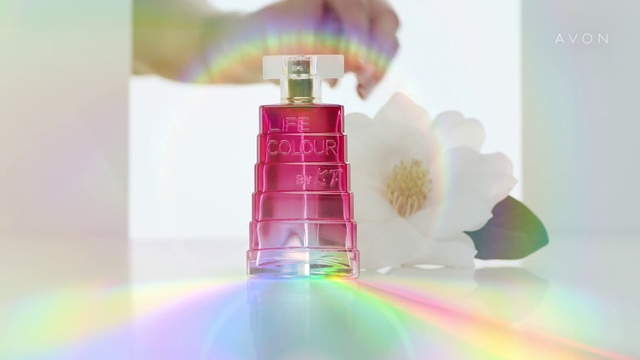Video Reference: Product, Perfume, Liquid, Fluid, Magenta, Spray, Person