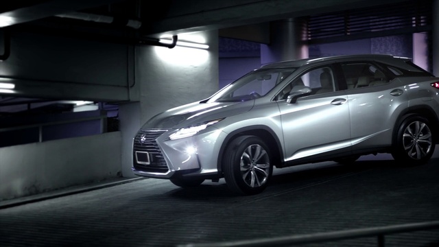 Video Reference: Land vehicle, Vehicle, Car, Sport utility vehicle, Automotive design, Mid-size car, Mitsubishi, Crossover suv, Compact sport utility vehicle, Lexus