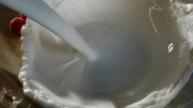 Video Reference: Food, Cream, Dairy, Cuisine, Crème fraîche, Dish, Meringue, Marshmallow creme, Icing, Buttercream