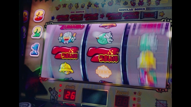 Video Reference: Slot machine, Machine, Electronic device, Display device, Magenta, Recreation, Font, Games, Arcade game, Gas