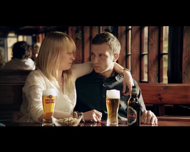 Video Reference: Alcohol, Liqueur, Drink, Snapshot, Fun, Friendship, Beer, Alcoholic beverage, Conversation, Wheat beer, Person