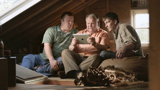 Video Reference: People, Sitting, Fun, Conversation, Room, Leisure, Family, Reading, Person