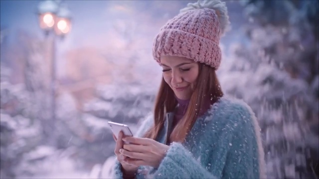 Video Reference: Beanie, Knit cap, Beauty, Winter, Skin, Headgear, Freezing, Photography, Knitting, Street fashion
