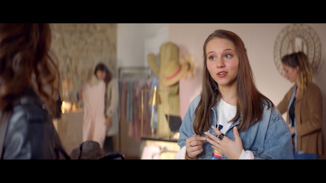 Video Reference: Facial expression, Skin, Beauty, Snapshot, Fun, Fashion, Friendship, Smile, Eye, Long hair, Person