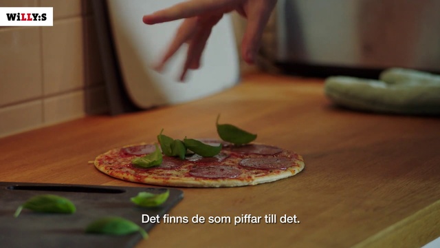 Video Reference: Dish, Food, Cuisine, Pizza, Salami, Ingredient, Salt-cured meat, Cooking, Italian food, Flatbread