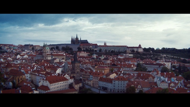 Video Reference: Urban area, City, Metropolitan area, Sky, Cityscape, Town, Landmark, Human settlement, Skyline, Metropolis