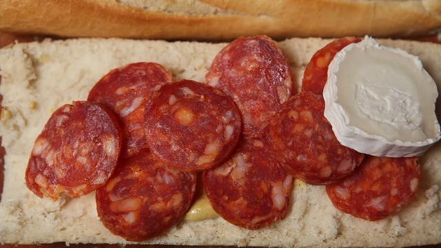 Video Reference: Food, Cuisine, Ciauscolo, Dish, Salami, Ventricina, Salchichón, Mettwurst, Ingredient, Chorizo
