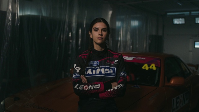 Video Reference: Automotive design, Games, Vehicle, Photography, Car, T-shirt, Night, Screenshot, Midnight, Flash photography