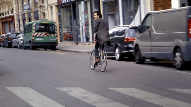 Video Reference: Land vehicle, Vehicle, Bicycle, Lane, Mode of transport, Road, Transport, Zebra crossing, Street, Road cycling