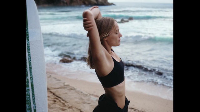 Video Reference: Photograph, Physical fitness, Arm, Leg, Beach, Joint, Photography, Summer, Muscle, Hand