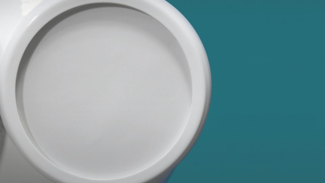 Video Reference: plumbing fixture, toilet seat, product, tap, circle, urinal