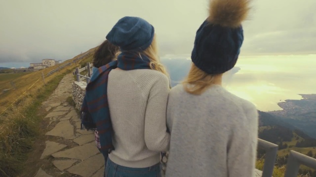 Video Reference: sky, vacation, girl, recreation, fun