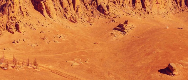 Video Reference: canyon, rock, soil, formation, geology, geological phenomenon, wadi, sky, sand, landscape