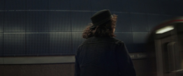 Video Reference: light, snapshot, darkness, standing, girl, night, fun, screenshot, scene, midnight