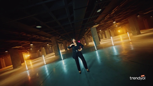 Video Reference: Light, Sky, Fun, Architecture, Night, Photography, Performance, Cloud, Event, Dance