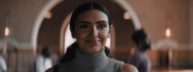 Video Reference: Face, Facial expression, Eyebrow, Head, Cheek, Smile, Nose, Chin, Forehead, Fun